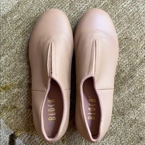 ~Bloch~ Tan Flex Slip-On Tap Shoes